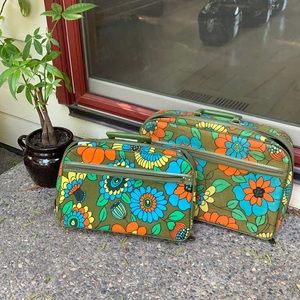 Funky Vintage traveling suitcases bags